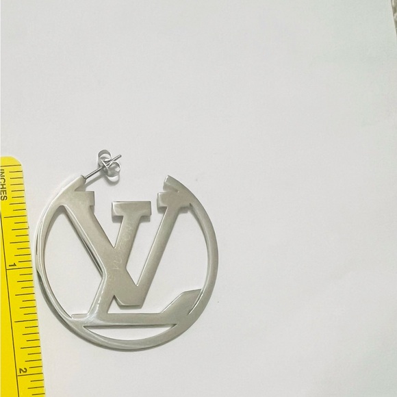 45mm/1.77 inch Silver Initial LV Hoop Earrings 1.77in close 2inch - Picture 3 of 3